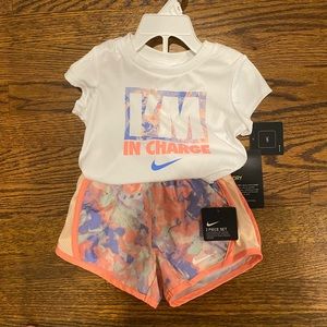NWT | Girls Nike 2-Piece Outfit T-Shirt & Shorts